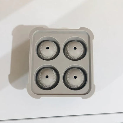 Baseball Ice Mold – Slow‐Melting Silicone Sphere Tray for Whiskey, Cocktails & More ⚾🧊